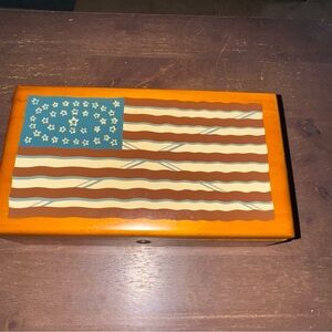 Cedar Storage box small Lane Furnishings with the American Flag